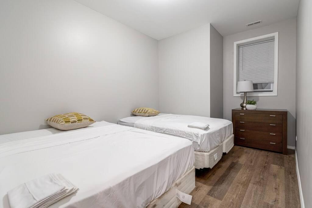Suite 1 On Southport 4 Queen Beds Chicago Dış mekan fotoğraf